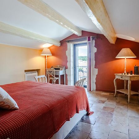 La Belle Vie Hotel Saint-Hilaire-d'Ozilhan ภายนอก รูปภาพ