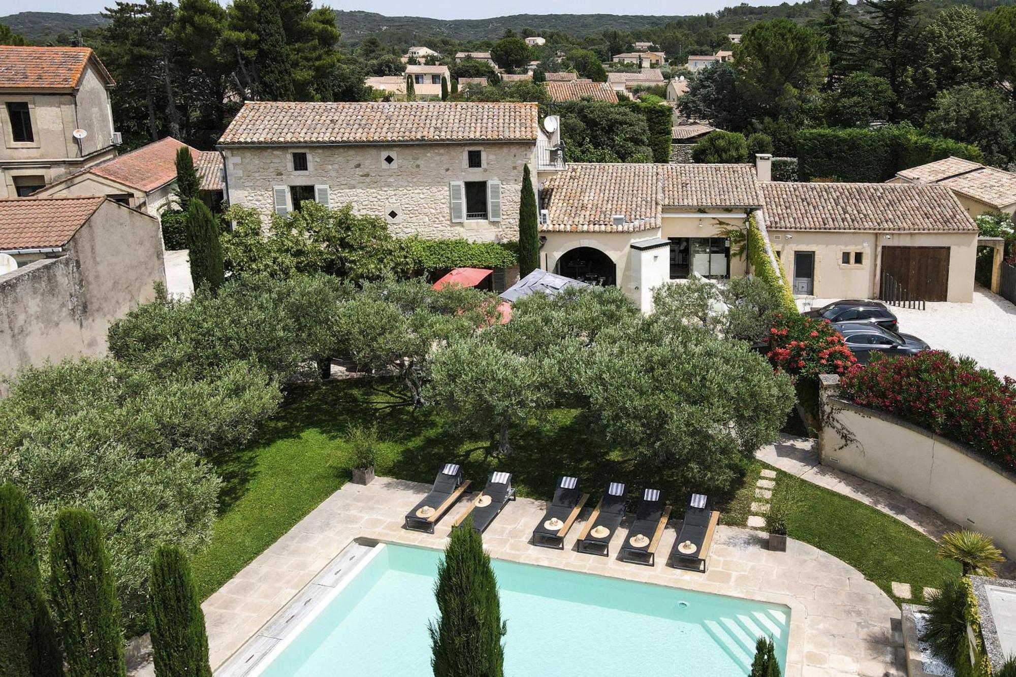 La Belle Vie Hotel Saint-Hilaire-d'Ozilhan ภายนอก รูปภาพ